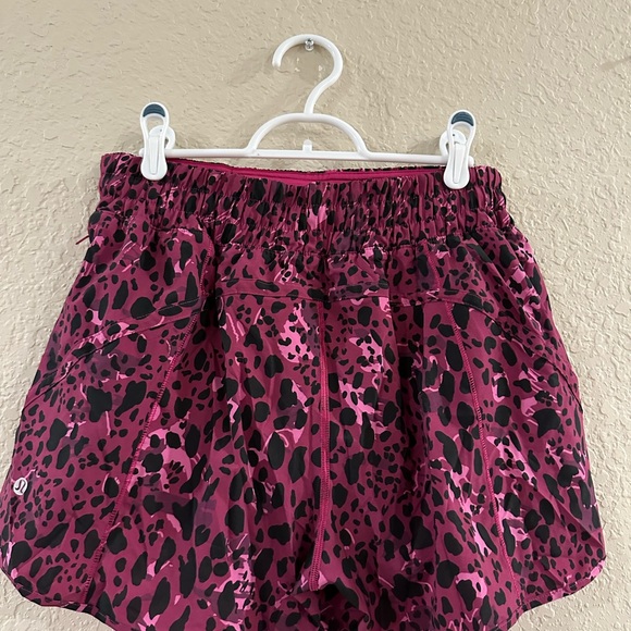 Lululemon Track That Shorts *5 Inch Inseam - Picture 2 of 3